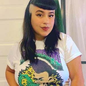 Meet your Posher, Monique